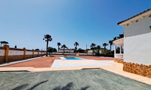 Venta - Finca Propiedad rural -
Catral