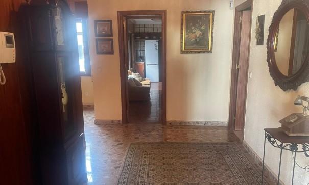 Revente - Appartement -
Almoradí