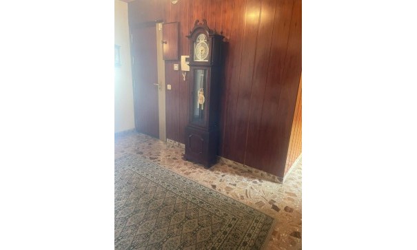 Revente - Appartement -
Almoradí