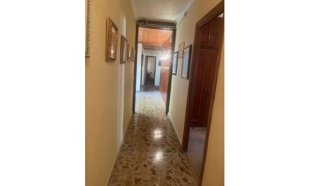 Revente - Appartement -
Almoradí