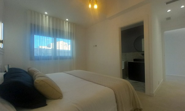 Herverkoop - Vrijstaande Villa -
El Chaparral