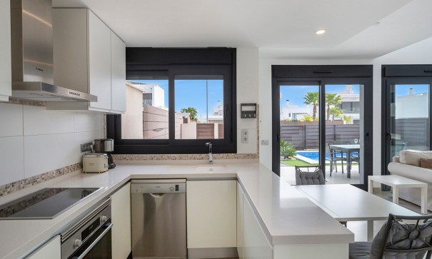 Herverkoop - Vrijstaande Villa -
Entre Naranjos - Vistabella Golf - Entre Naranjos