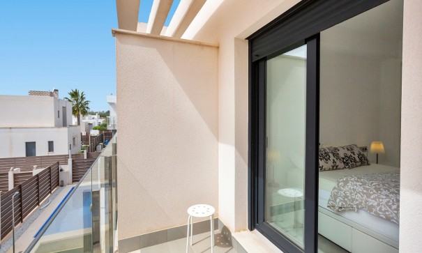 Herverkoop - Vrijstaande Villa -
Entre Naranjos - Vistabella Golf - Entre Naranjos