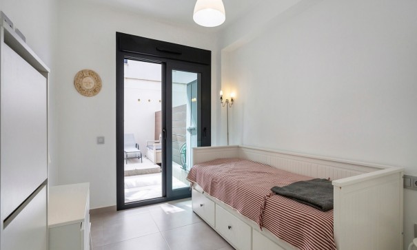 Herverkoop - Vrijstaande Villa -
Entre Naranjos - Vistabella Golf - Entre Naranjos