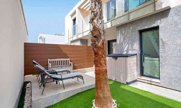 Herverkoop - Vrijstaande Villa -
Entre Naranjos - Vistabella Golf - Entre Naranjos