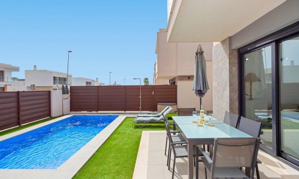 Herverkoop - Vrijstaande Villa -
Entre Naranjos - Vistabella Golf - Entre Naranjos