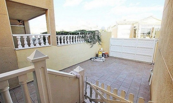 Återförsäljning - Fristående villa -
Torrevieja