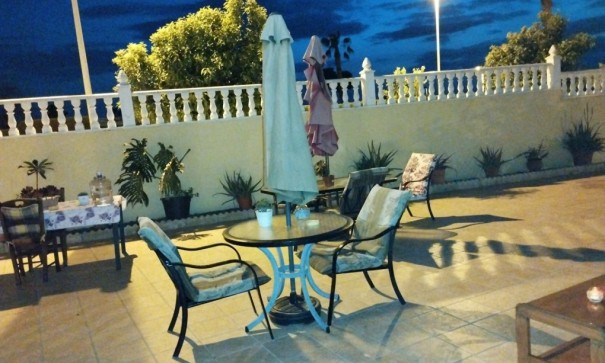 Återförsäljning - Fristående villa -
Torrevieja