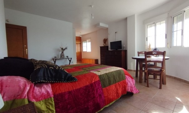 Återförsäljning - Fristående villa -
Torrevieja