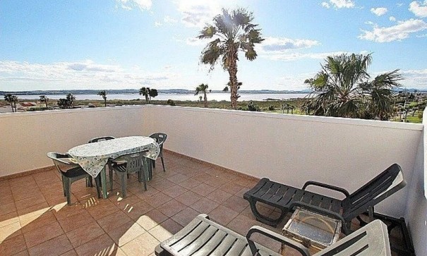 Återförsäljning - Fristående villa -
Torrevieja