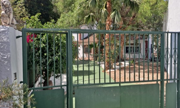 Resale - Finca Landgut -
Orihuela