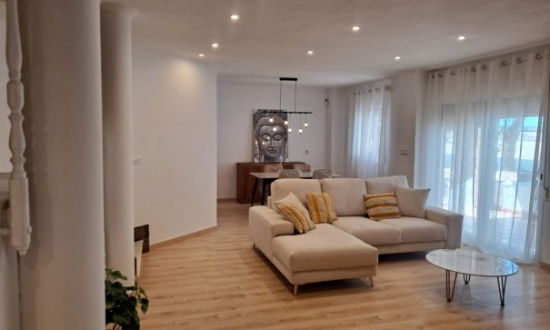 Resale - Finca Landgut -
Orihuela