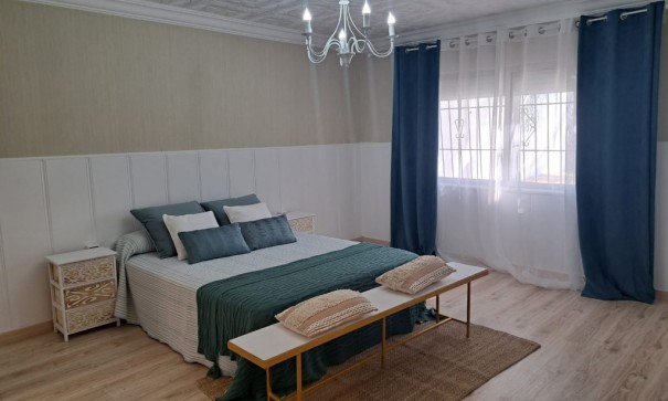 Resale - Finca Landgut -
Orihuela