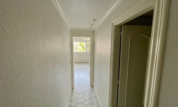 Återförsäljning - Kommersiell -
Los Alcazares