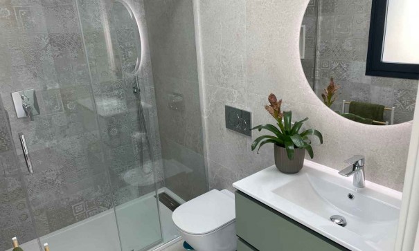 Venta - Chalet Independiente -
San Miguel de Salinas - San Miguel