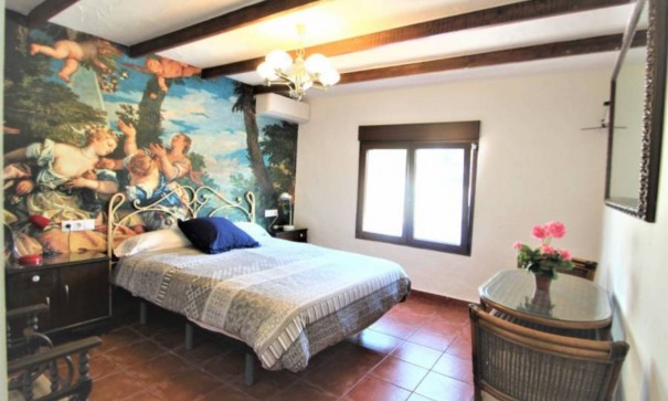 Videresalg - Fritliggende villa -
Cabo Roig