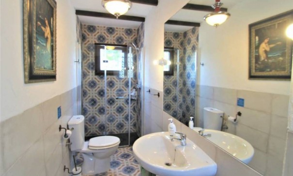 Videresalg - Fritliggende villa -
Cabo Roig