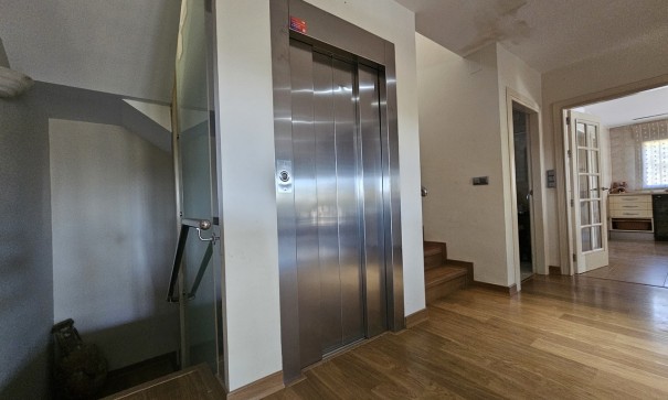 Herverkoop - Vrijstaande Villa -
La Manga Club