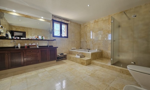 Herverkoop - Vrijstaande Villa -
La Manga Club