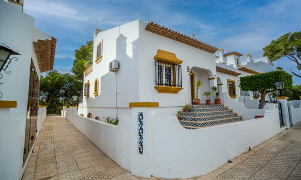 Sale - Detached Villa -
Orihuela Costa