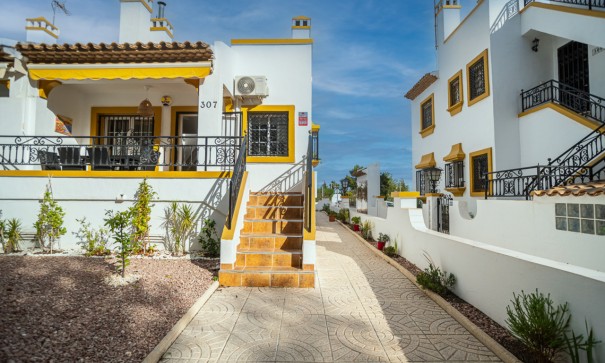Sale - Detached Villa -
Orihuela Costa
