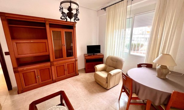 Resale - Wohnung Appartement -
Torrevieja