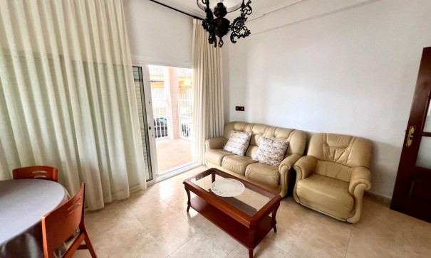 Resale - Wohnung Appartement -
Torrevieja