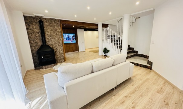 Sale - Detached Villa -
Orihuela