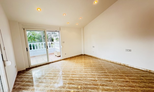 Sale - Detached Villa -
Orihuela