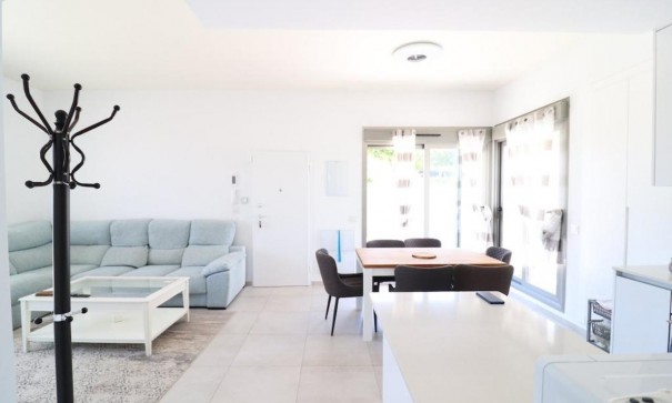 Videresalg - Fritliggende villa -
San Miguel de Salinas