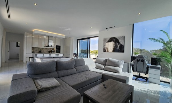 Återförsäljning - Fristående villa -
Las Colinas - Las Colinas Golf Resort