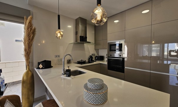 Resale - Freistehende Villa -
Villamartín