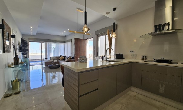 Resale - Freistehende Villa -
Villamartín