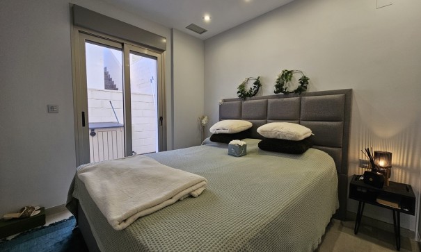 Resale - Freistehende Villa -
Villamartín