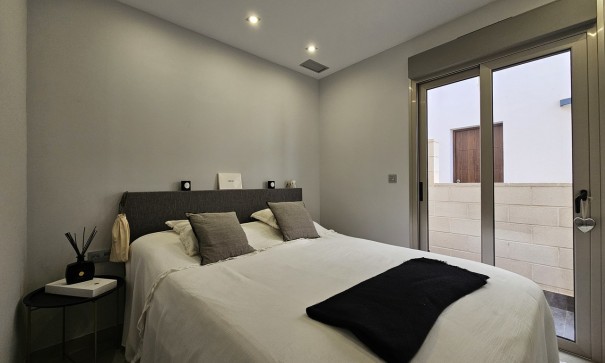 Resale - Freistehende Villa -
Villamartín