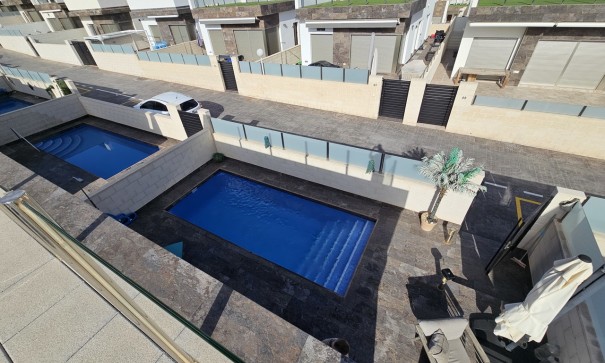 Resale - Freistehende Villa -
Villamartín