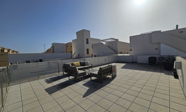 Resale - Freistehende Villa -
Villamartín