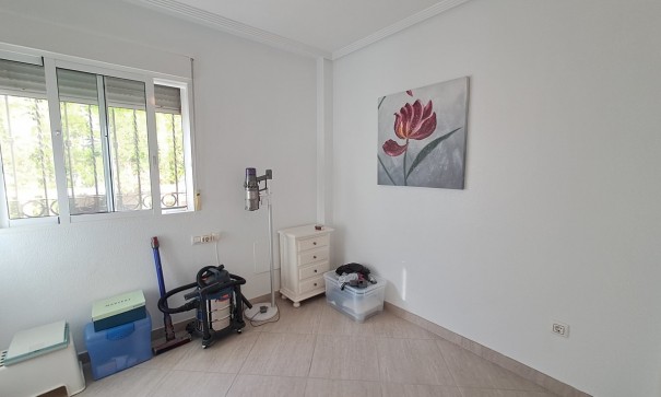 Sprzedaż - Willa wolnostojąca -
Punta Prima