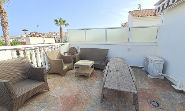 Sprzedaż - Willa wolnostojąca -
Punta Prima