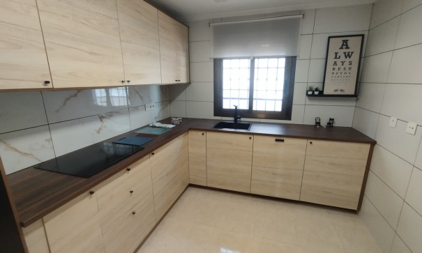 Återförsäljning - Radhus -
San Miguel de Salinas