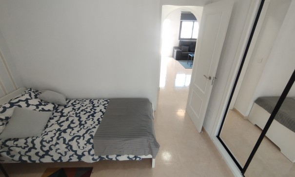 Återförsäljning - Radhus -
San Miguel de Salinas