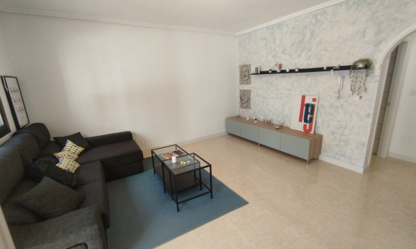 Återförsäljning - Radhus -
San Miguel de Salinas