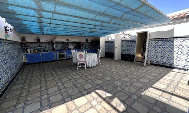 Sprzedaż - Willa wolnostojąca -
Elche