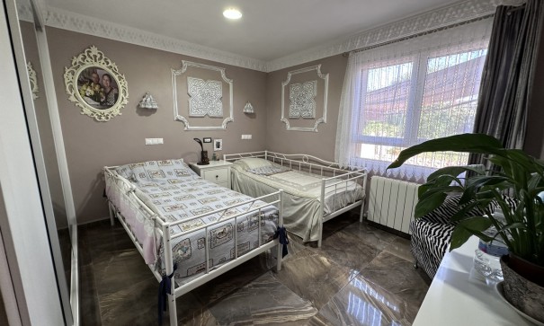 Sprzedaż - Willa wolnostojąca -
Elche