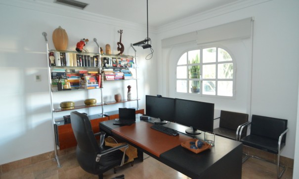 Revente - Villa Individuelle -
Torrevieja