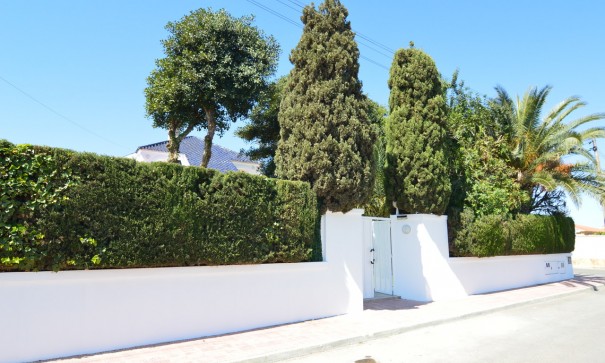 Revente - Villa Individuelle -
Torrevieja