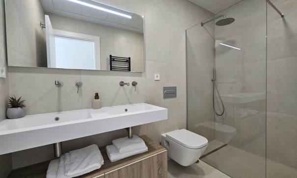 Återförsäljning - Fristående villa -
Los Alcazares