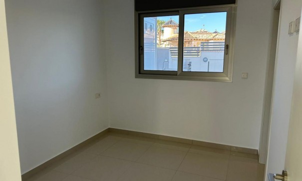 Resale - Wohnung Appartement -
La Zenia