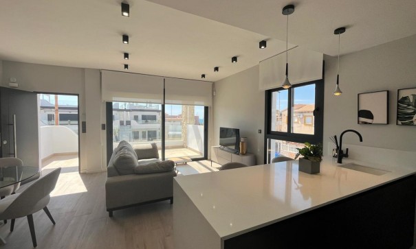 Återförsäljning - Lägenhet lägenhet -
Punta Prima