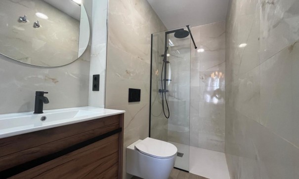 Återförsäljning - Lägenhet lägenhet -
Punta Prima